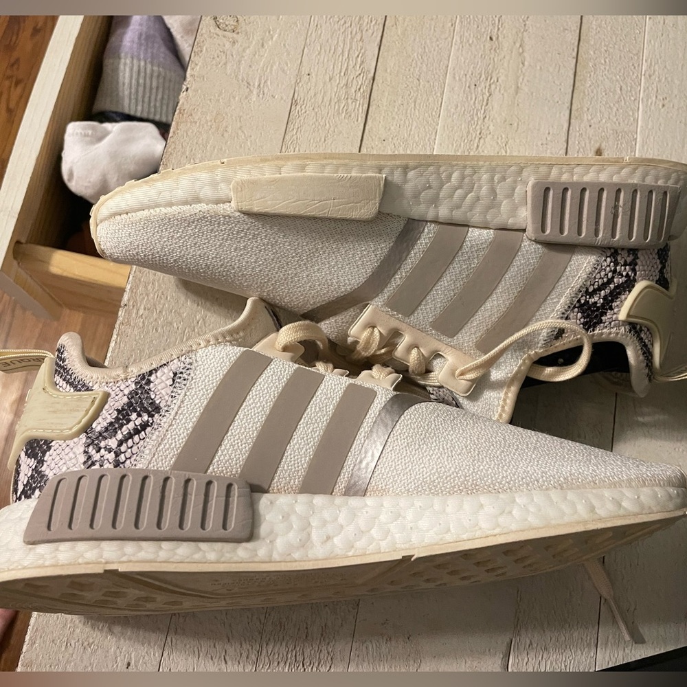 WMNS Adidas NMD_R1 'REPTILE PACK - ECRU TINT'